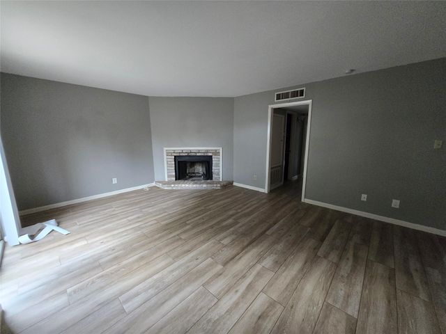 6401 Deihl Road 1006, Houston, TX 77092