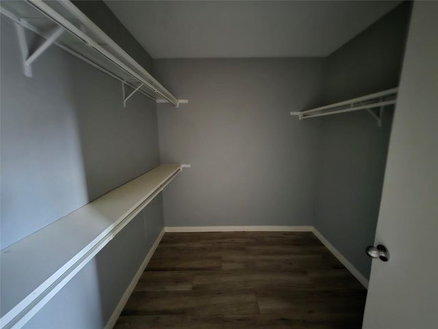 6401 Deihl Road 1006, Houston, TX 77092