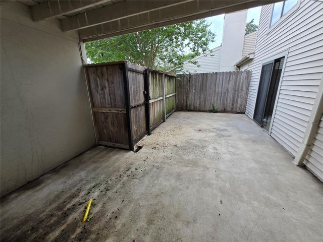 6401 Deihl Road 1006, Houston, TX 77092