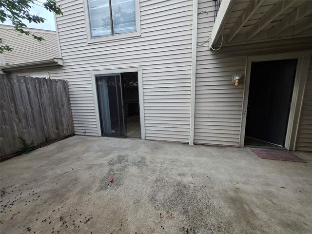 6401 Deihl Road 1006, Houston, TX 77092