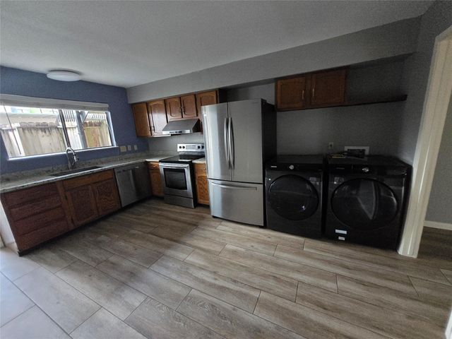 6401 Deihl Road 1006, Houston, TX 77092