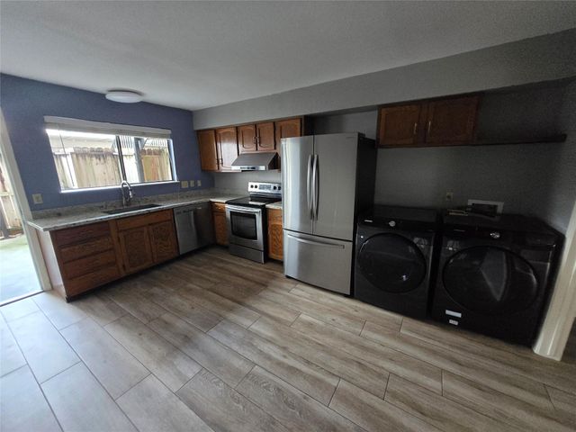 6401 Deihl Road 1006, Houston, TX 77092
