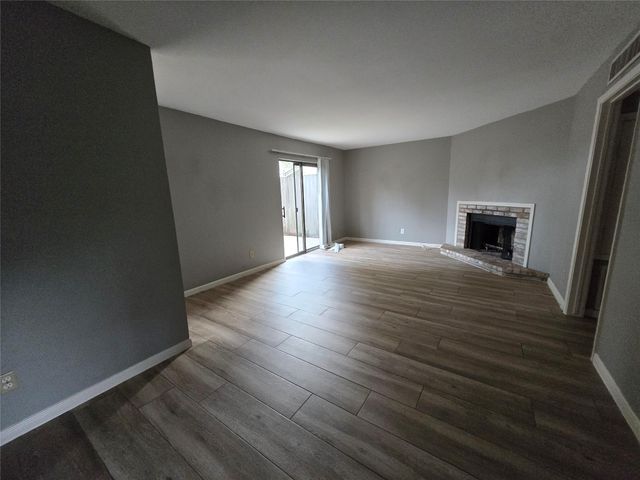 6401 Deihl Road 1006, Houston, TX 77092