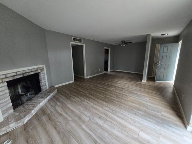 6401 Deihl Road 1006, Houston, TX 77092
