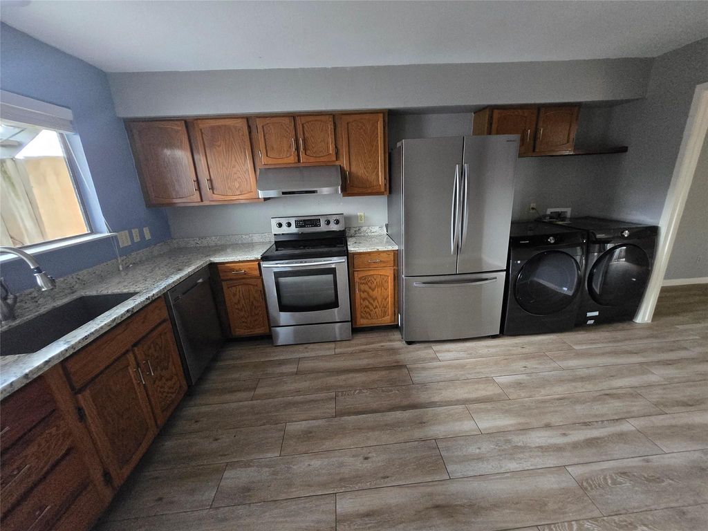 6401 Deihl Road 1006, Houston, TX 77092