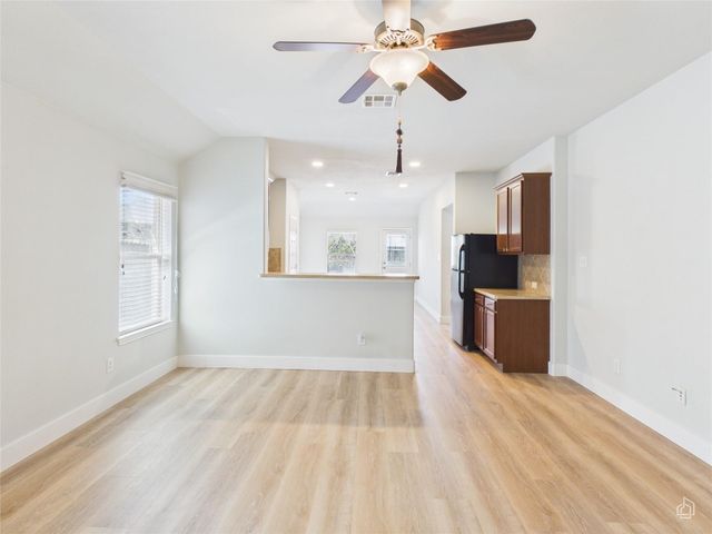 546 Travertine TRL, Buda, TX 78610