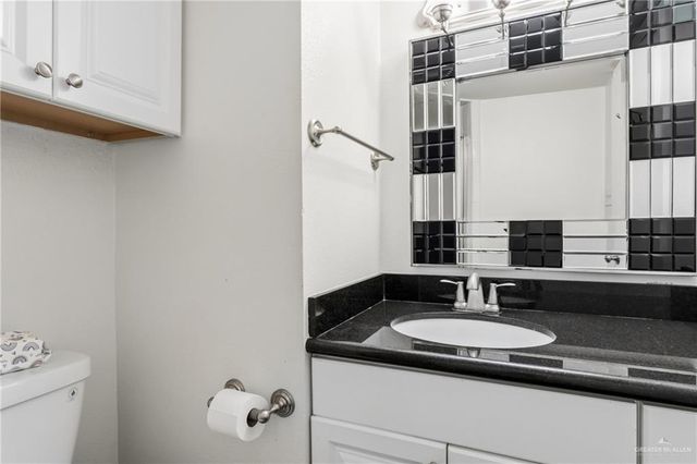 2900 Ashley Drive 101, Pharr, TX 78577