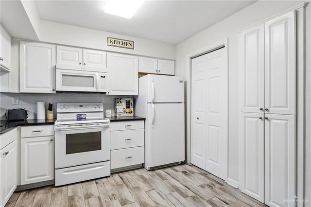 2900 Ashley Drive 101, Pharr, TX 78577