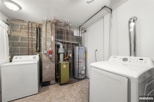 31 Hooks Lane 7, Edgewater, NJ 07020