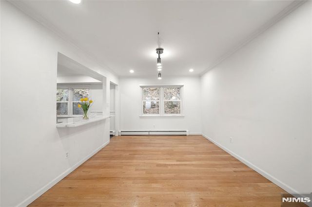 31 Hooks Lane 7, Edgewater, NJ 07020