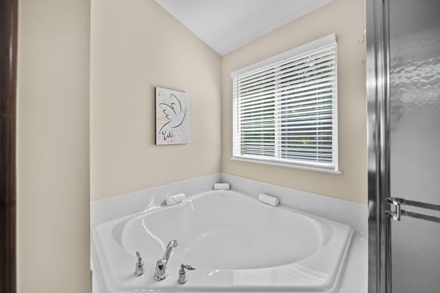 6199 Beringer Drive, Westerville, OH 43082