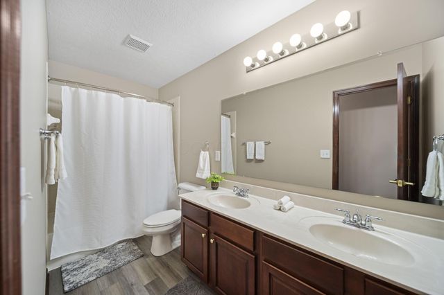 6199 Beringer Drive, Westerville, OH 43082