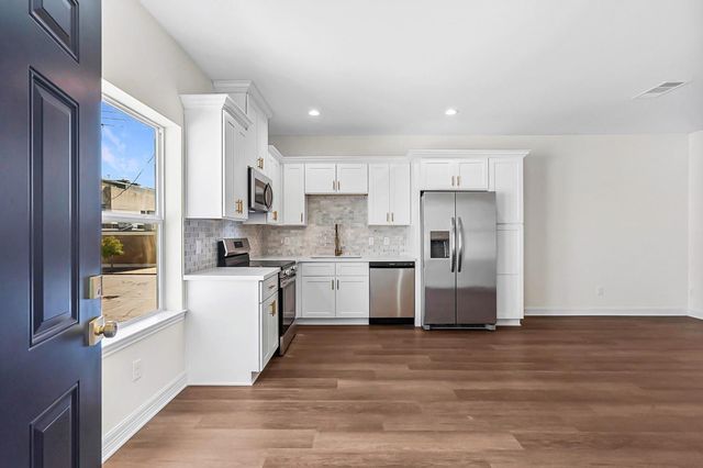 2005 Sealy Street, Galveston, TX 77550