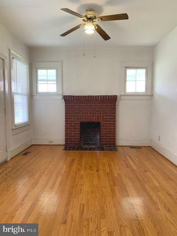 218 CLAIBORNE AVE, Fredericksburg, VA 22405