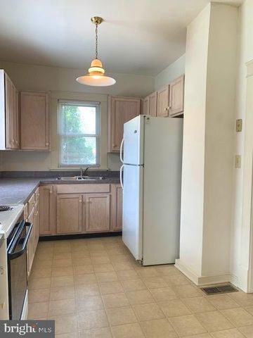 218 CLAIBORNE AVE, Fredericksburg, VA 22405