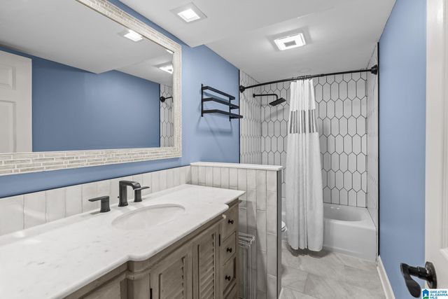 1300 Beacon Pkwy E Apt 803, Birmingham, AL 35209