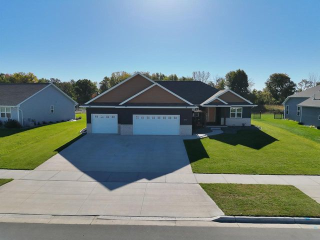1612 MARIE LANE, Green Bay, WI 54313