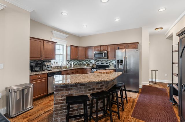 1040 Sharpe Ave, Nashville, TN 37206