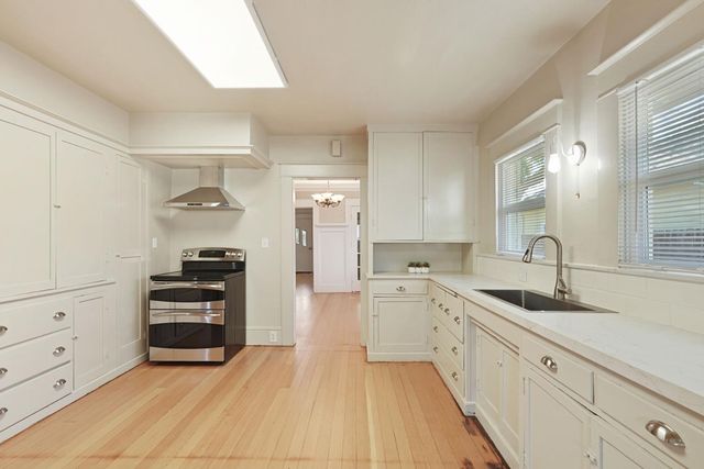 705 N School St, Lodi, CA 95240