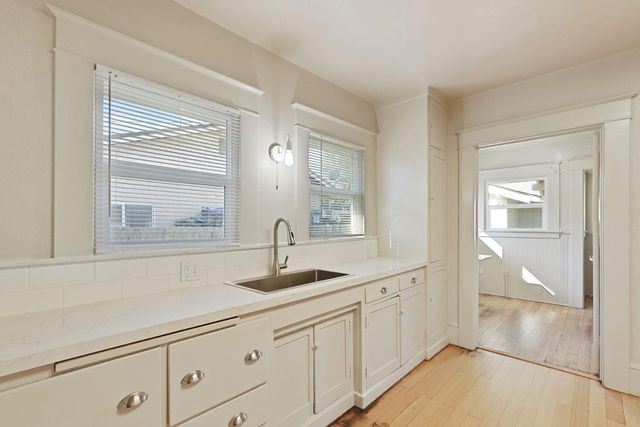 705 N School St, Lodi, CA 95240