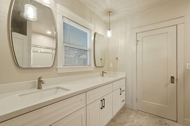 705 N School St, Lodi, CA 95240