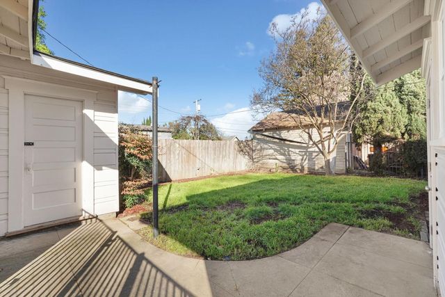 705 N School St, Lodi, CA 95240