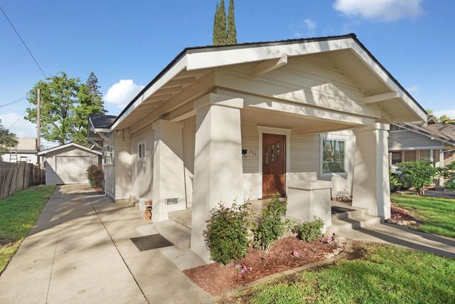 705 N School St, Lodi, CA 95240