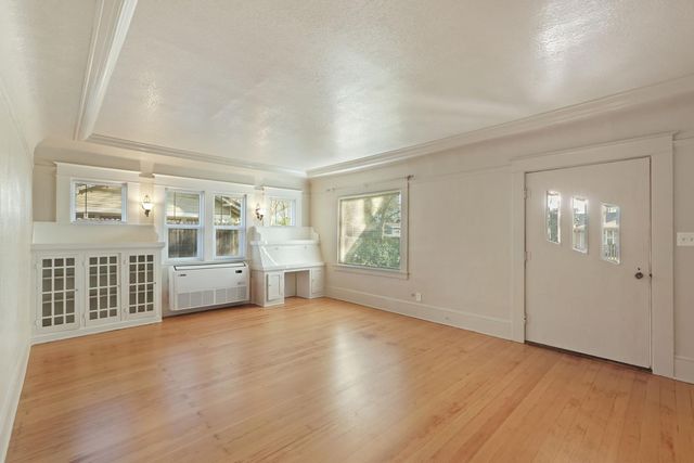 705 N School St, Lodi, CA 95240