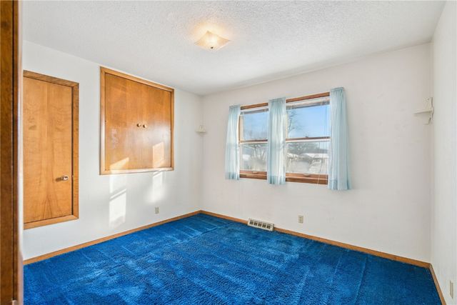 1031 34th Street SE, Cedar Rapids, IA 52403