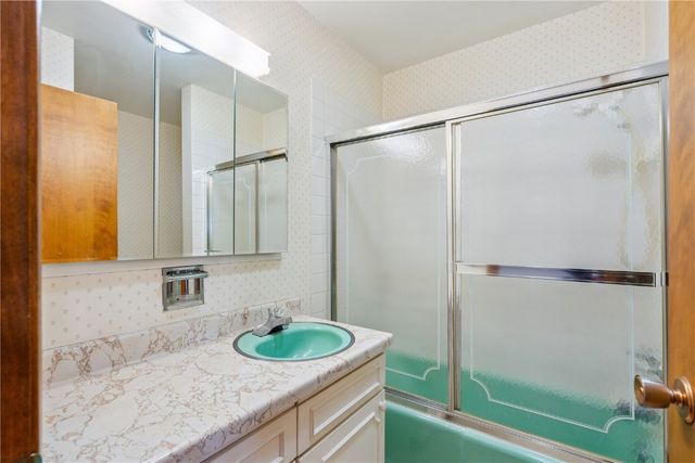 1031 34th Street SE, Cedar Rapids, IA 52403