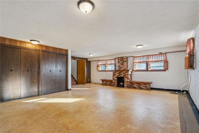 1031 34th Street SE, Cedar Rapids, IA 52403