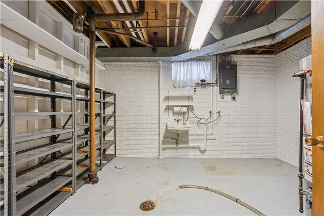 1031 34th Street SE, Cedar Rapids, IA 52403