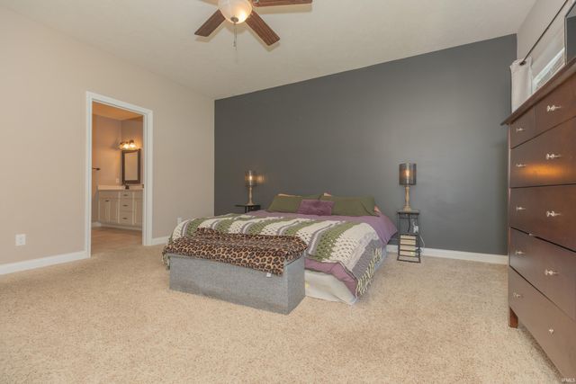 1415 Breezy Creek Drive, Evansville, IN 47720