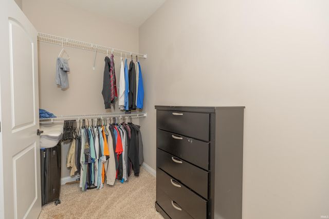 1415 Breezy Creek Drive, Evansville, IN 47720