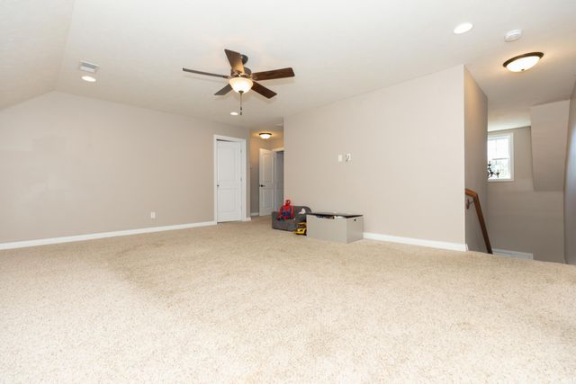 1415 Breezy Creek Drive, Evansville, IN 47720