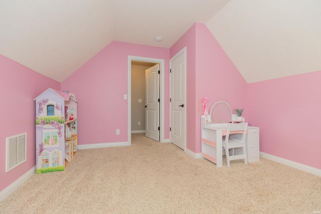 1415 Breezy Creek Drive, Evansville, IN 47720