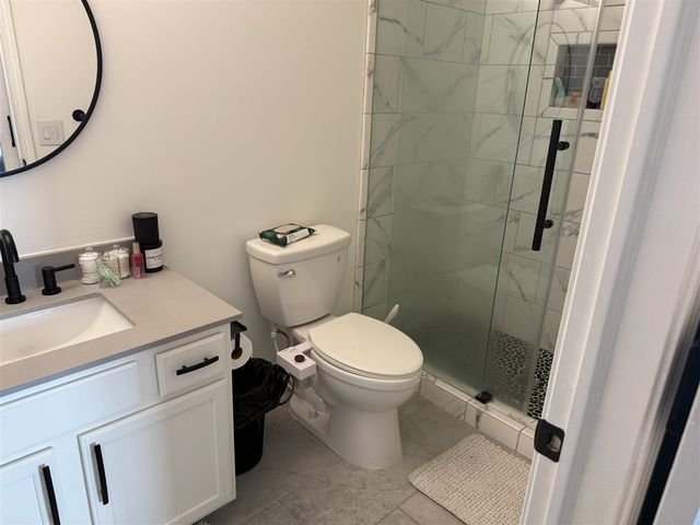 23493 Williamsburg Circle, Woodhaven, MI 48183