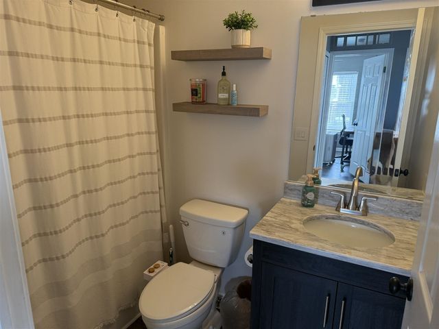 23493 Williamsburg Circle, Woodhaven, MI 48183