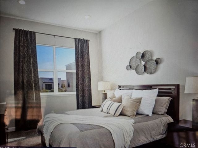 183 Follyhatch, Irvine, CA 92618