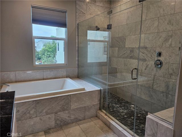 183 Follyhatch, Irvine, CA 92618