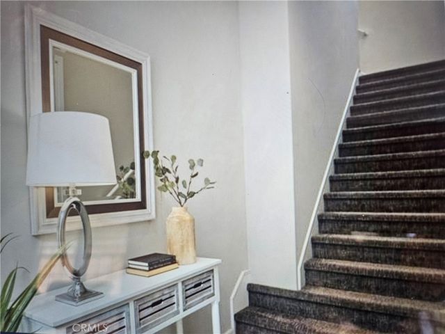 183 Follyhatch, Irvine, CA 92618