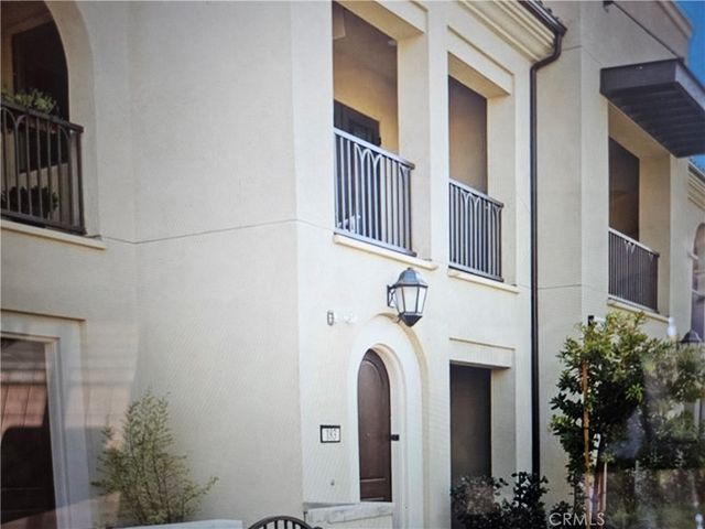 183 Follyhatch, Irvine, CA 92618