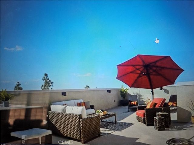 183 Follyhatch, Irvine, CA 92618