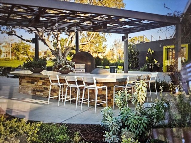 183 Follyhatch, Irvine, CA 92618
