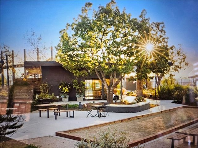183 Follyhatch, Irvine, CA 92618