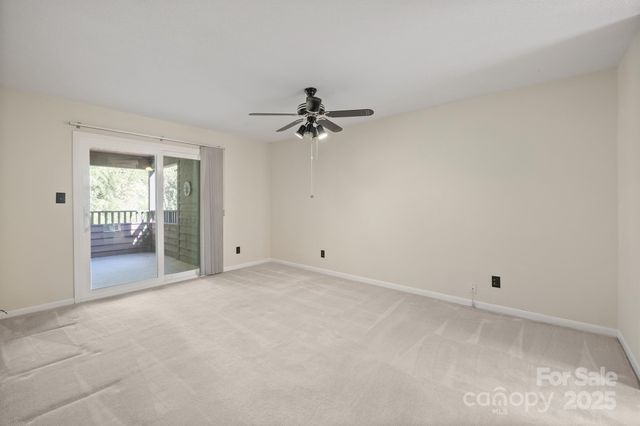 8015 Cedar Glen Drive, Charlotte, NC 28212