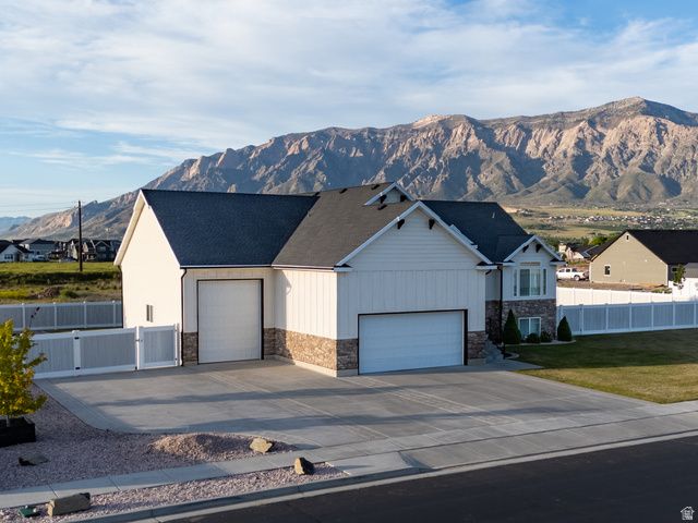 2832 W 2550 N, Plain City, UT 84404