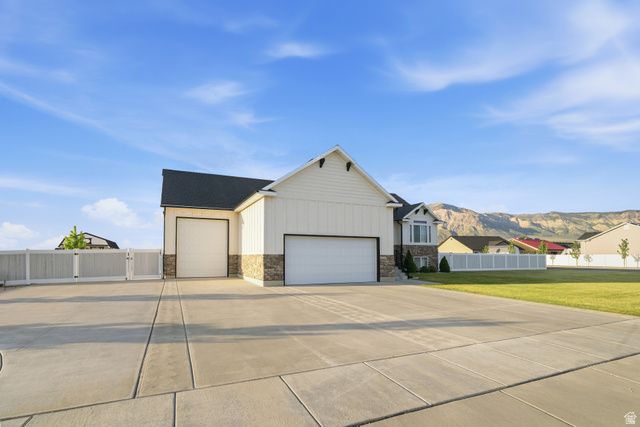 2832 W 2550 N, Plain City, UT 84404
