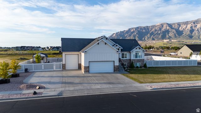 2832 W 2550 N, Plain City, UT 84404