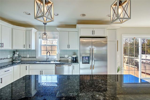 58 Clearview Drive, Richmond, RI 02892